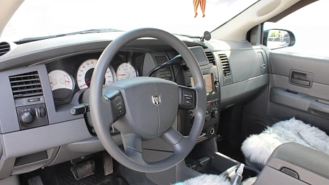 Dodge Durango, 2005г., передний привод, механика