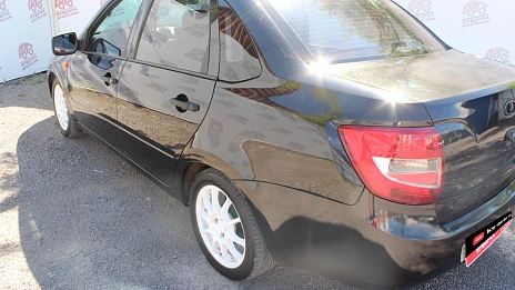 Lada (ВАЗ) Granta, 2012г., передний привод, механика