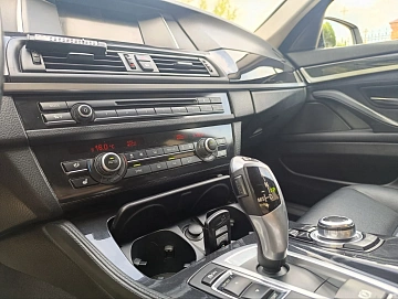 BMW 5 серии, 2013г., задний привод, автомат