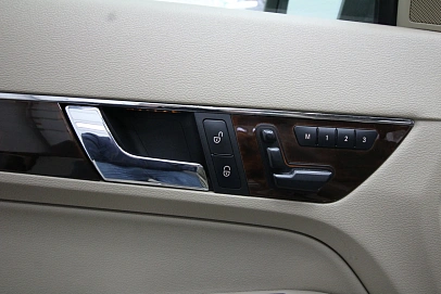 Mercedes-Benz E-Класс, 2012г., задний привод, автомат