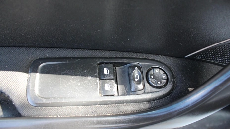 Peugeot 408, 2013г., передний привод, механика