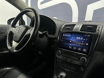 Toyota Avensis, 2009г., передний привод, вариатор