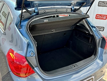 Opel Astra, 2013г., передний привод, автомат