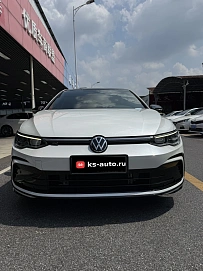 Volkswagen Golf, 2022г., передний привод, робот