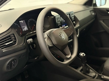 Volkswagen Polo, 2020г., передний привод, механика