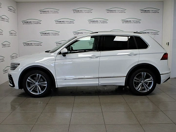 Volkswagen Tiguan, 2019г., полный привод, автомат