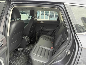 Volkswagen Tharu, 2022г., передний привод, робот