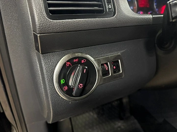 Volkswagen Touran, 2007г., передний привод, механика