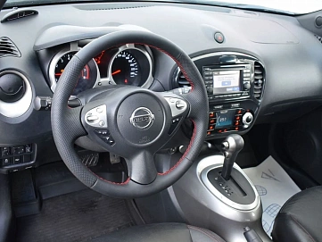 Nissan Juke, 2013г., передний привод, вариатор