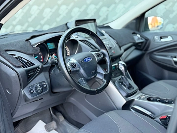 Ford Kuga, 2015г., передний привод, автомат