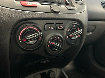Kia Rio, 2010г., передний привод, механика