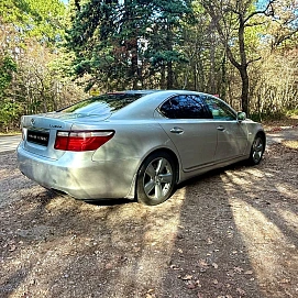Lexus LS, 2007г., задний привод, автомат