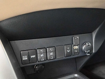 Toyota RAV4, 2014г., полный привод, вариатор