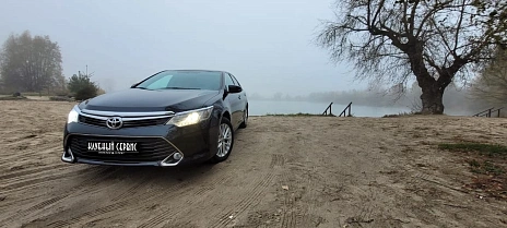 Toyota Camry, 2015г., передний привод, автомат