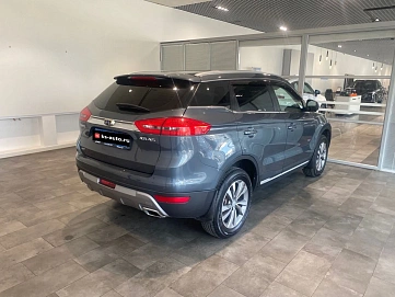 Geely Atlas, 2019г., полный привод, автомат