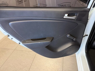 Hyundai Solaris, 2013г., передний привод, механика