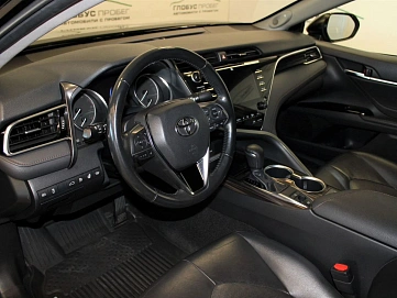 Toyota Camry, 2018г., передний привод, автомат