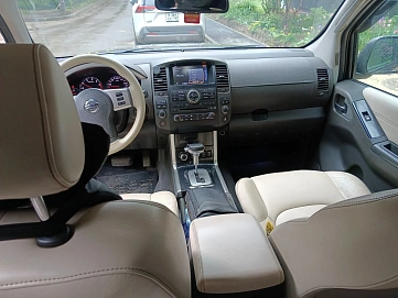 Nissan Pathfinder, 2010г., полный привод, автомат