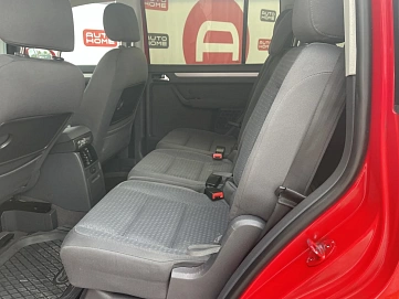 Volkswagen Touran, 2004г., передний привод, робот