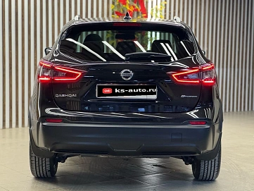 Nissan Qashqai, 2021г., передний привод, вариатор