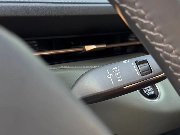 Changan Lamore, 2024г., передний привод, робот
