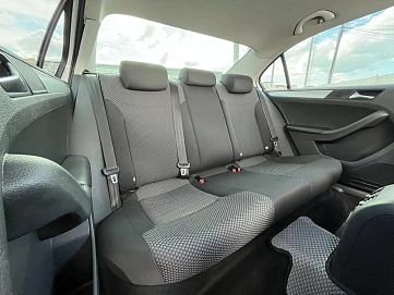 Volkswagen Jetta, 2013г., передний привод, автомат