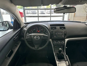 Mazda 6, 2009г., передний привод, механика
