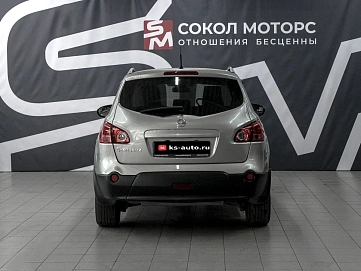 Nissan Qashqai, 2008г., передний привод, механика