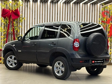 Chevrolet Niva, 2017г., полный привод, механика