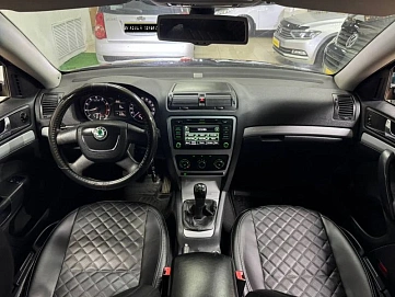 Skoda Octavia, 2009г., передний привод, механика