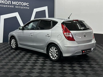Hyundai i30, 2010г., передний привод, механика