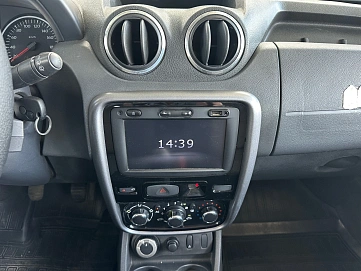 Renault Duster, 2013г., полный привод, механика