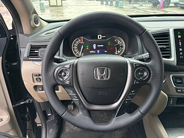 Honda Pilot, 2015г., полный привод, автомат