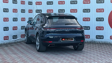 Porsche Macan, 2020г., передний привод, робот