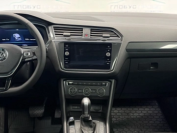 Volkswagen Tiguan, 2017г., полный привод, робот
