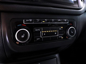 Volkswagen Tiguan, 2012г., полный привод, автомат
