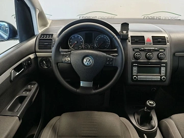 Volkswagen Touran, 2007г., передний привод, механика
