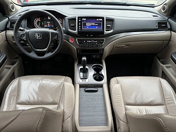 Honda Pilot, 2015г., полный привод, автомат