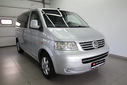 Volkswagen Caravelle, 2006г., передний привод, механика