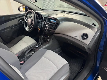 Chevrolet Cruze, 2009г., передний привод, автомат
