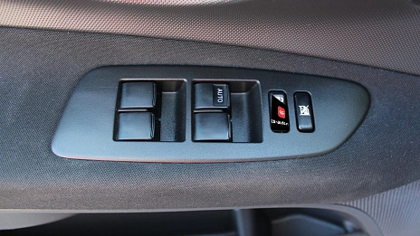 Toyota Auris, 2008г., передний привод, механика