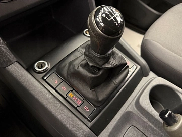 Volkswagen Amarok, 2015г., полный привод, механика