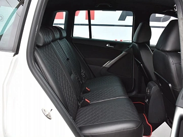 Volkswagen Tiguan, 2008г., полный привод, автомат