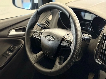 Ford Focus, 2013г., передний привод, механика
