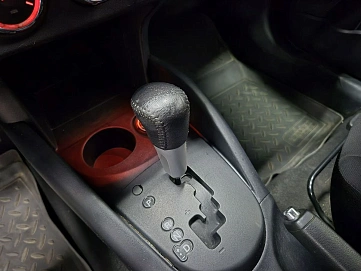 Mitsubishi Outlander, 2010г., передний привод, вариатор