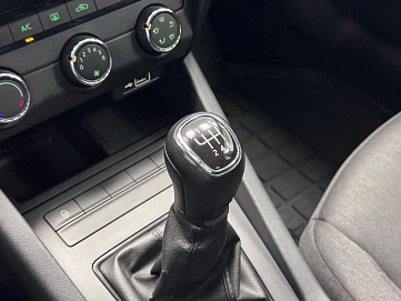 Skoda Octavia, 2018г., передний привод, механика
