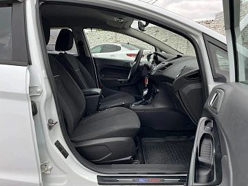 Ford Fiesta, 2016г., передний привод, робот