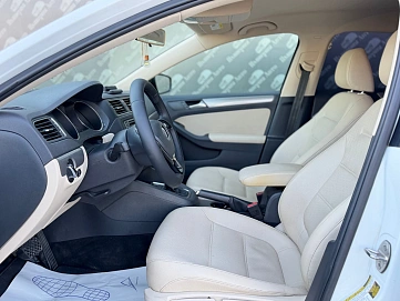 Volkswagen Jetta, 2017г., передний привод, автомат