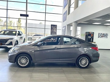 Hyundai Solaris, 2011г., передний привод, механика