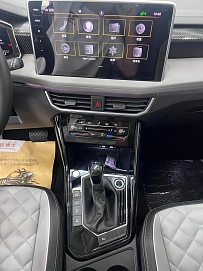 Volkswagen Tayron, 2022г., передний привод, робот